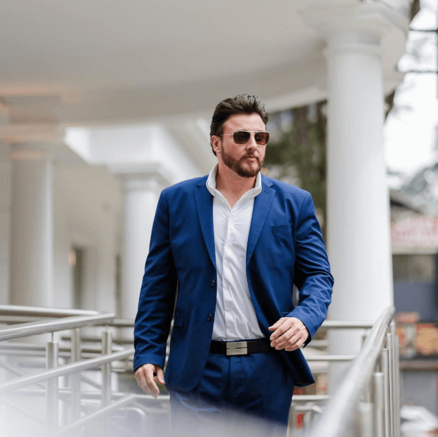 Verified profile photo of Benjamin Hart, 34, Gatineau